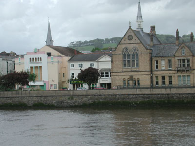 Bridge buildings