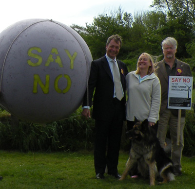nigel farage and Mo Mugridge